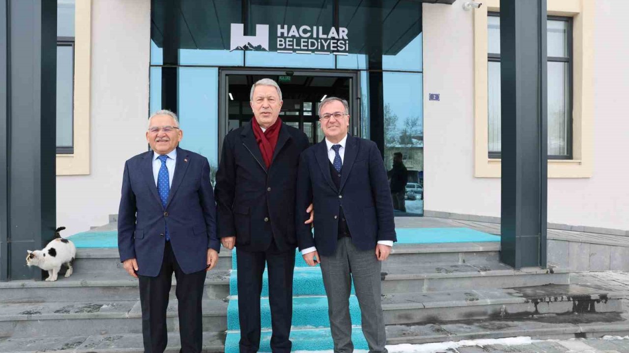 Hulusi Akar’dan Başkan Özdoğan’a ziyaret