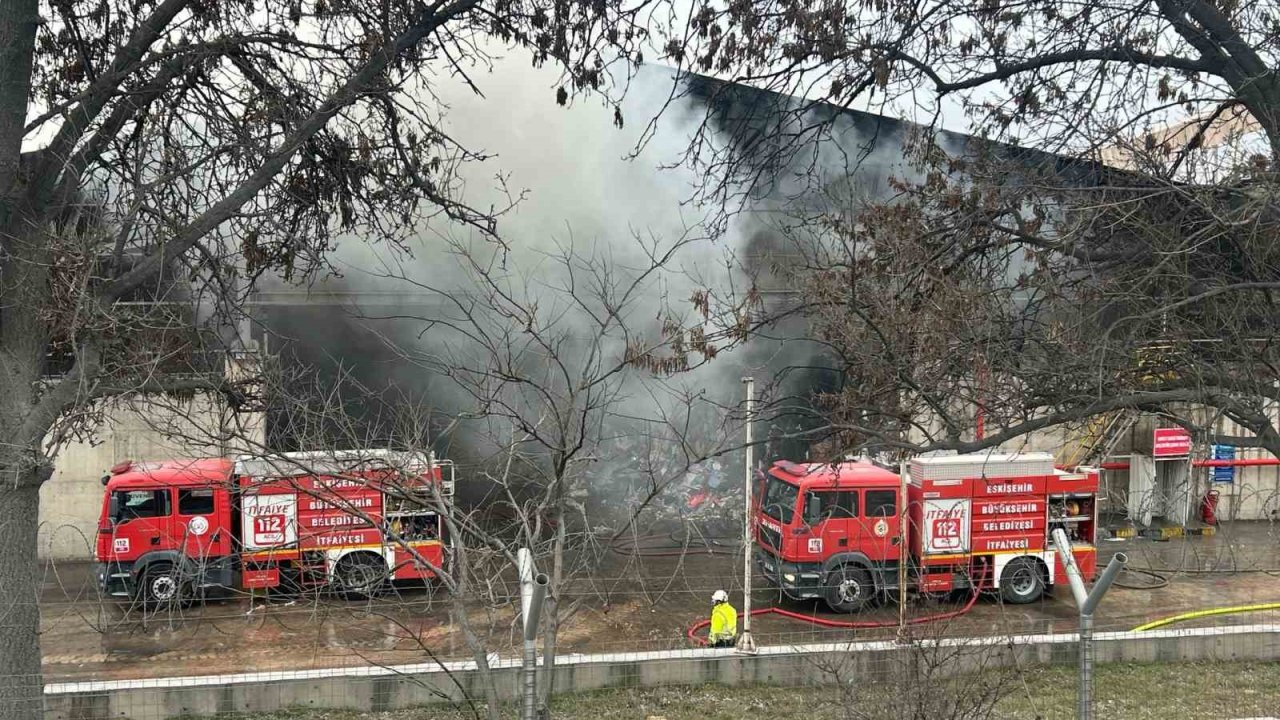 Eskişehir’de çimento fabrikasında yangın
