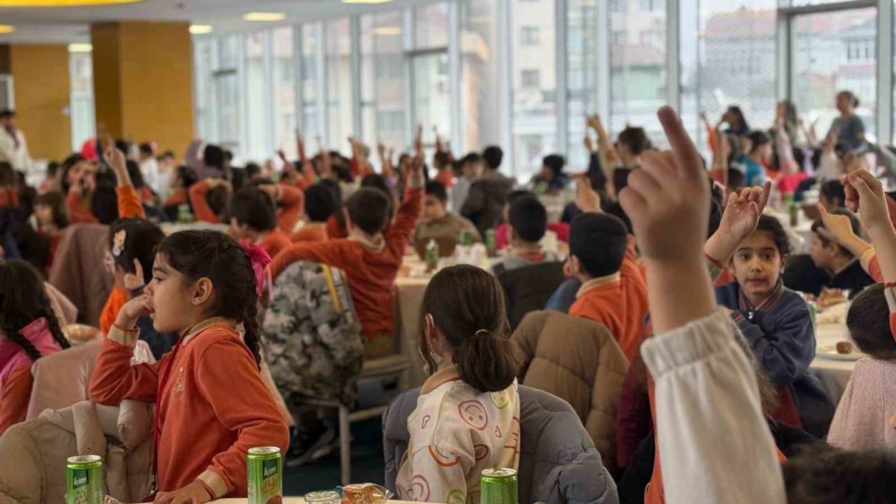 Kağıthane’de çocuklara özel tekne orucu programı