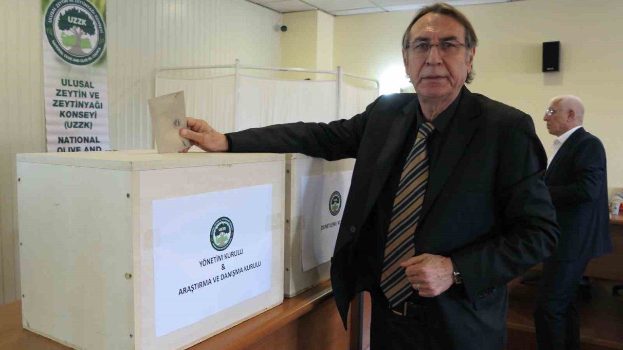 Dr. Mustafa Tan, yeniden UZZK başkanı seçildi
