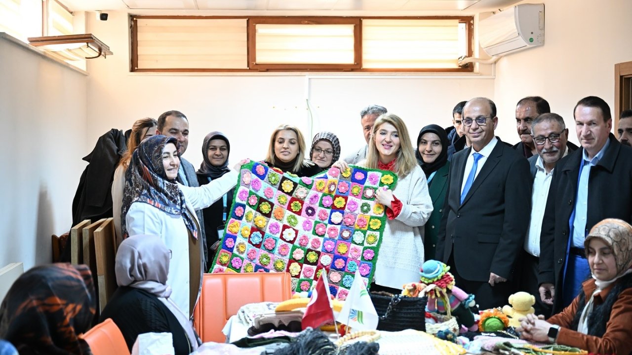 Milletvekili Ölmeztoprak ve Başkan Geçit, kadın girişimcilere destek verdi