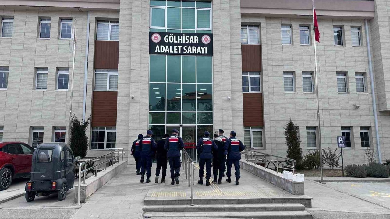 Burdur’da narkotik ve kaçakçılık operasyonuna 2 tutuklama