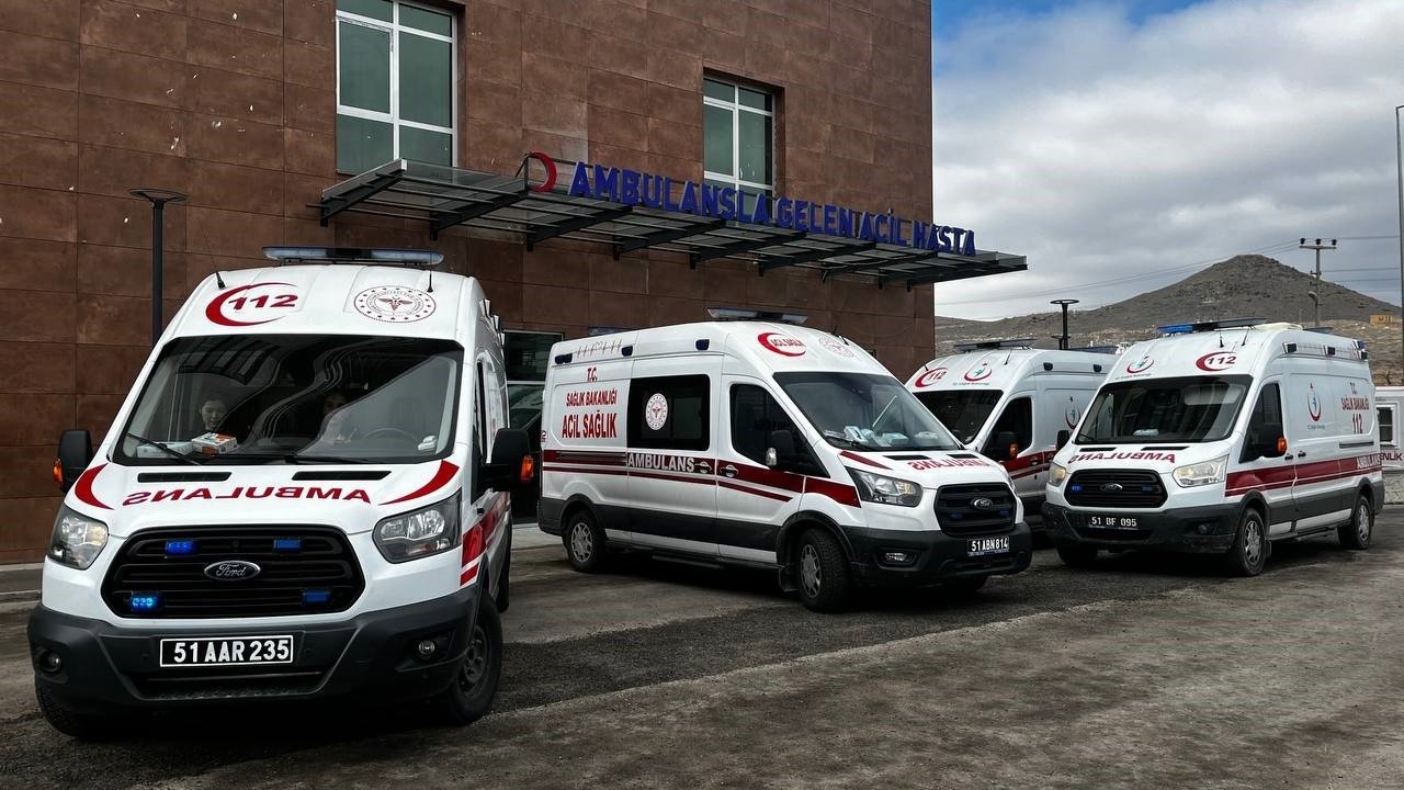 Niğde’de hasta tarafından bıçaklı saldırıya uğrayan doktor yaralandı