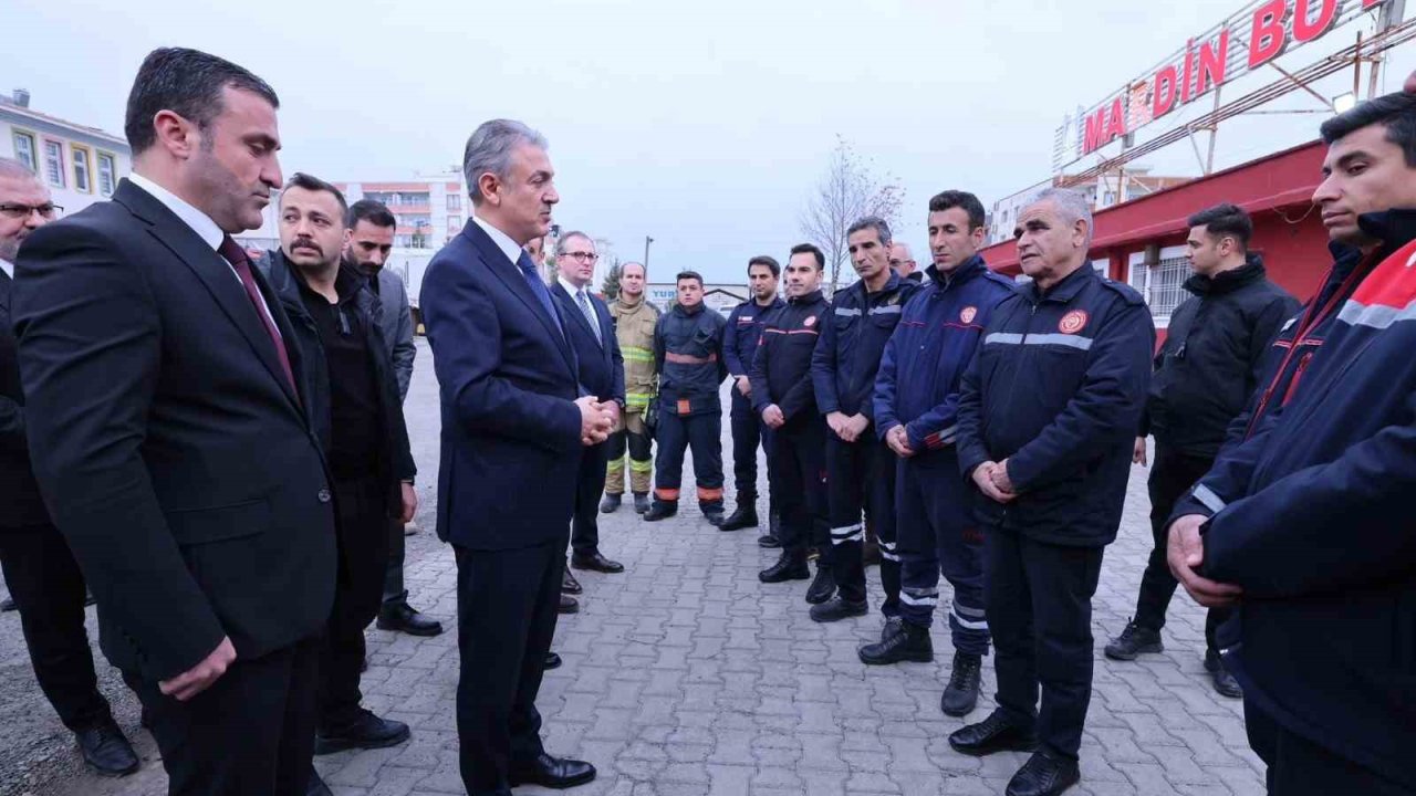 Vali Akkoyun Kızıltepe İtfaiye Grup Amirliği personeliyle bir araya geldi