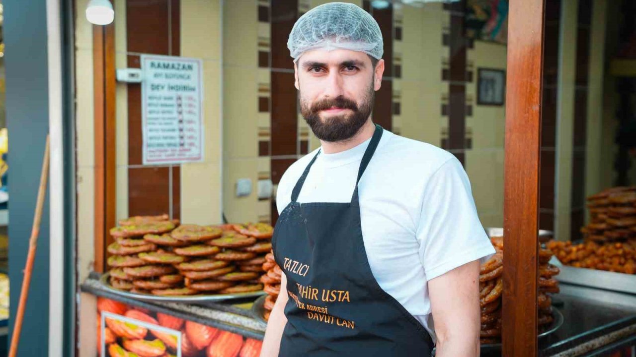 Kızıltepe’de Ramazan ayında halka tatlısı ilgi artıyor