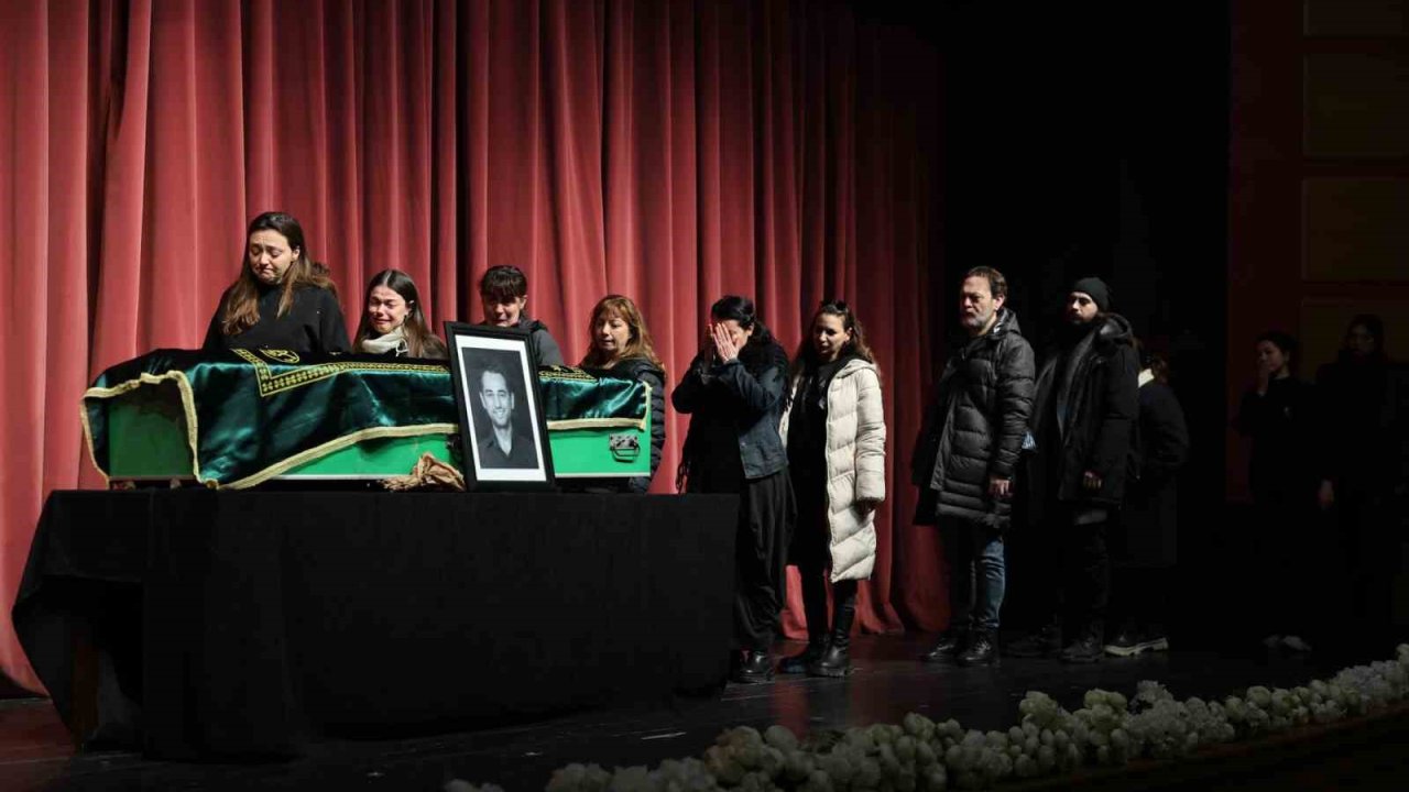 Şehir Tiyatroları oyuncusu Umut Bazlama’ya acı veda