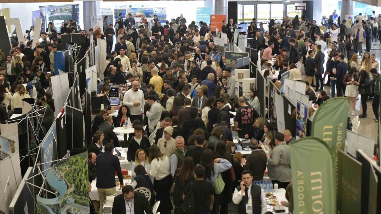 Turizm sektörü öğrencilerle buluştu