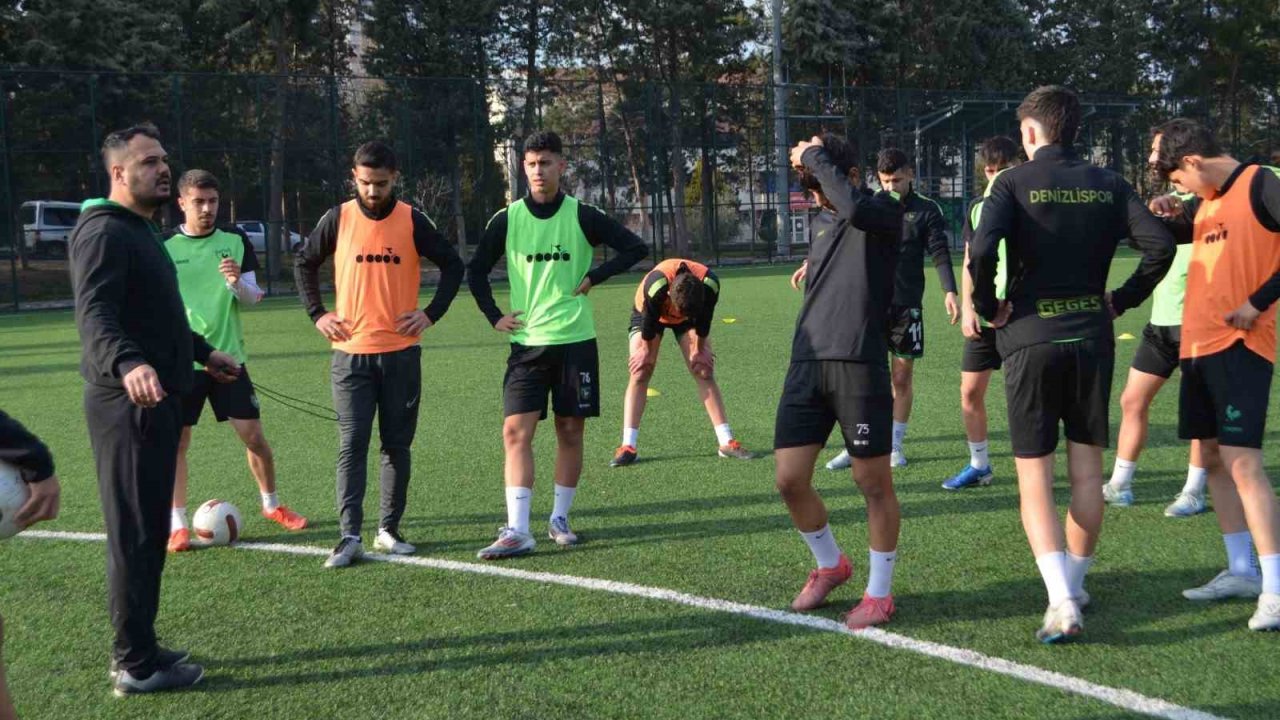 Denizlispor U19 liderliğini sürdürmek istiyor