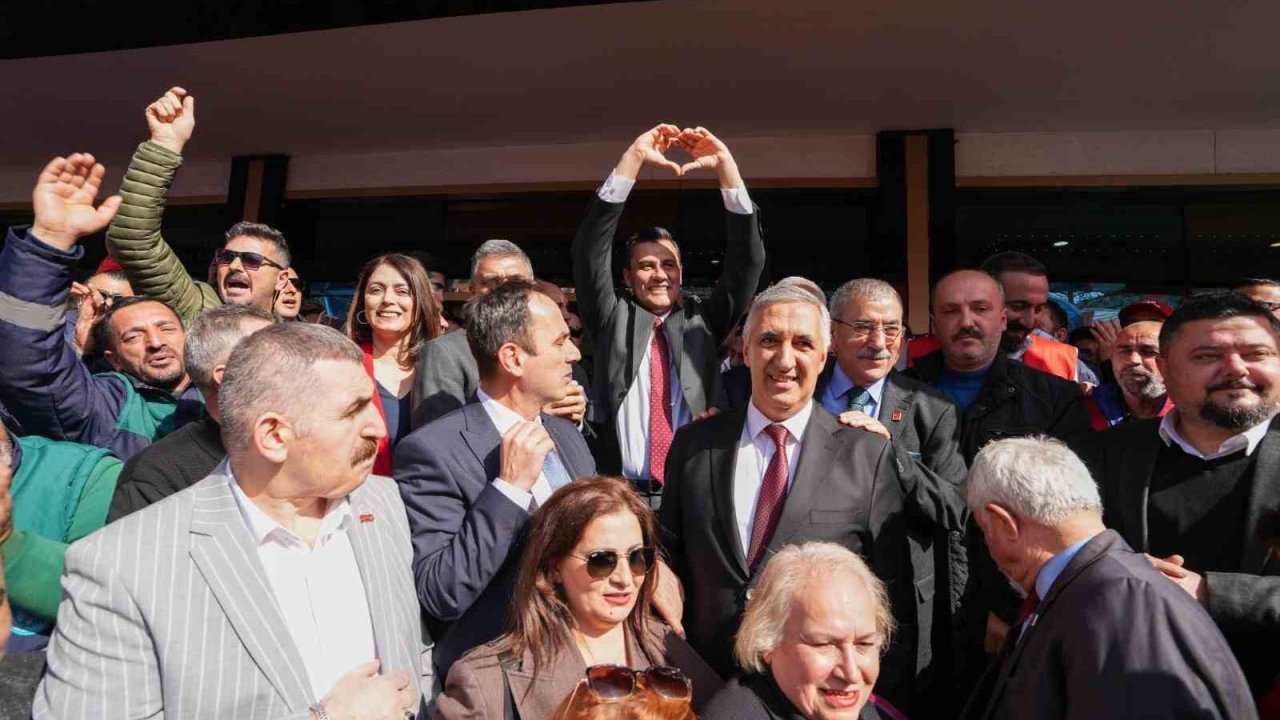 Manisa Büyükşehir’de en düşük maaş 42 bin lira oldu