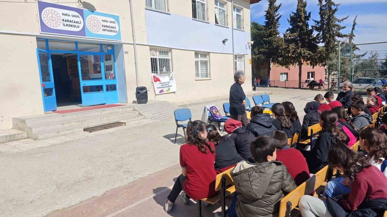 Sarıgöl’de yazar ve öğrenci buluşmaları devam ediyor