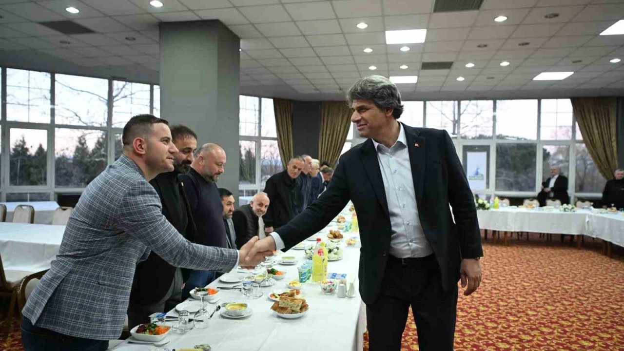 Başkan Kocaman muhtarların talep ve önerilerini dinledi