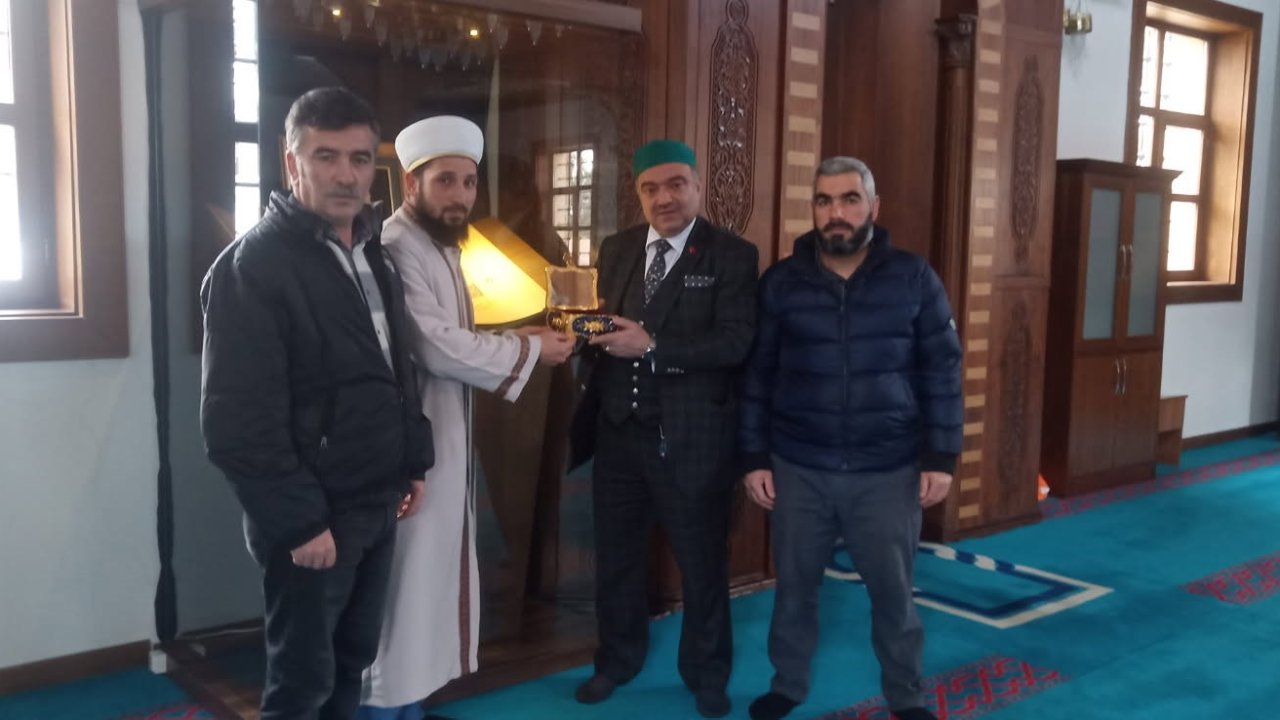 Sakal-ı Şerif Ertuğrul Gazi Camii’nde