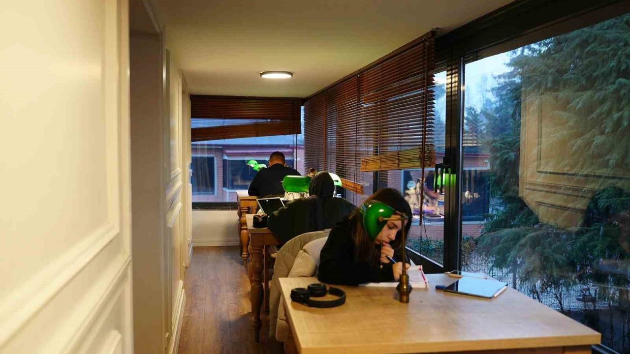 Kütüphaneler gece saat 02:00’ye kadar açık olacak