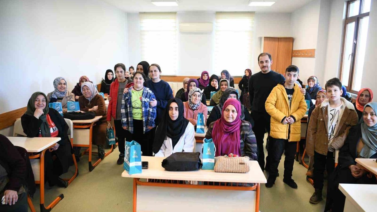 Özel bireylerden en özel 8 Mart hediyesi