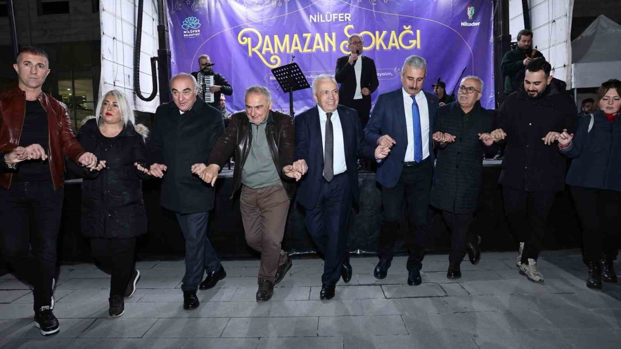 Nilüfer Ramazan sokağına Artvin gecesi renk kattı