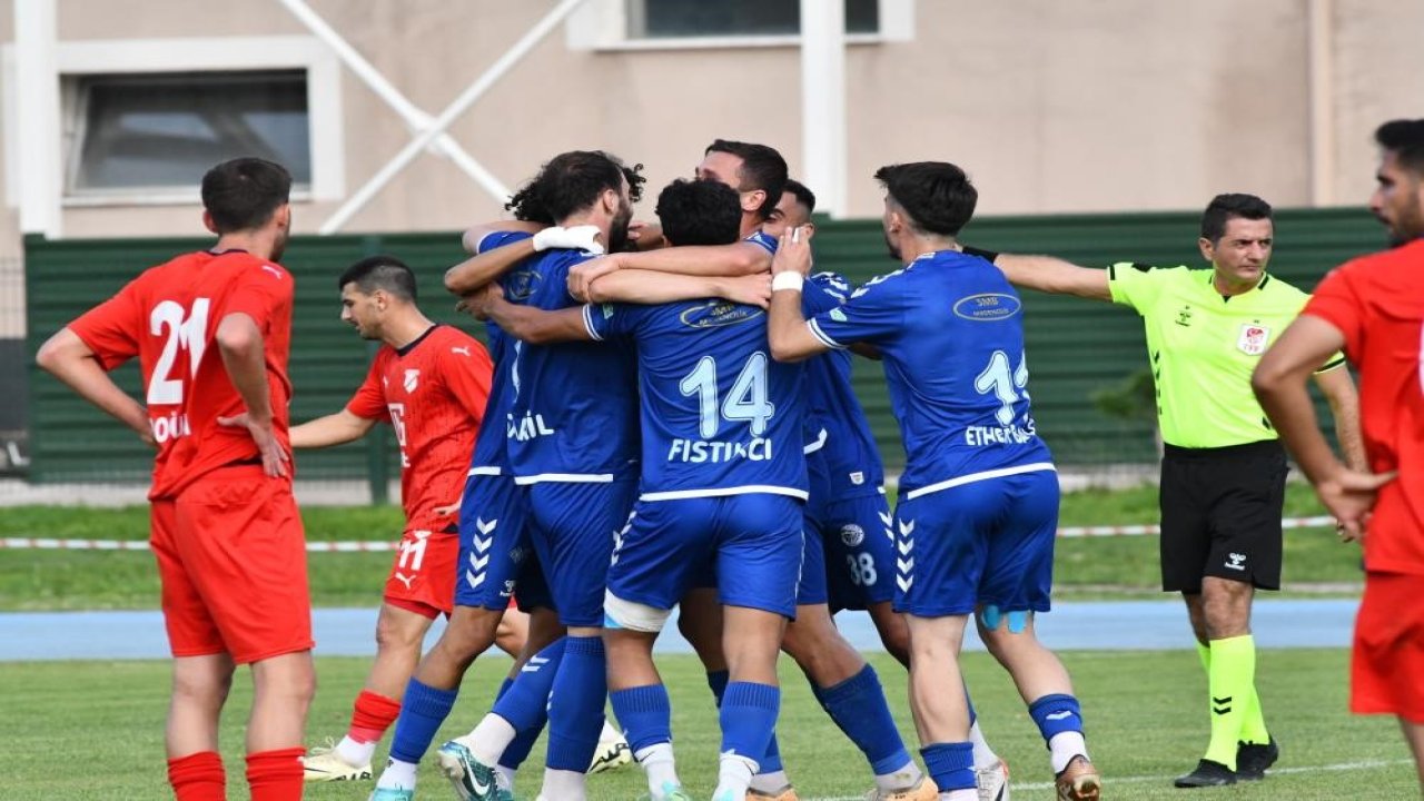 Türkiye 3. Lig: İzmir Çoruhluspor: 1 - Erciyes 38 FK: 1