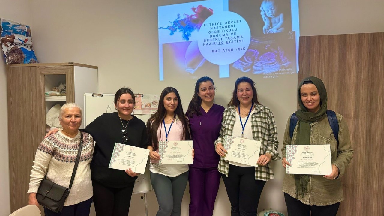 Fethiye Devlet Hastanesi’nde gebe okulu eğitimleri sürüyor