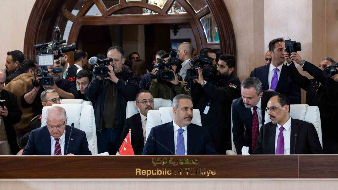 Bakanlar Fidan ve Güler ile MİT Başkanı Kalın, 4 ülkeden mevkidaşları ile bir araya geldi