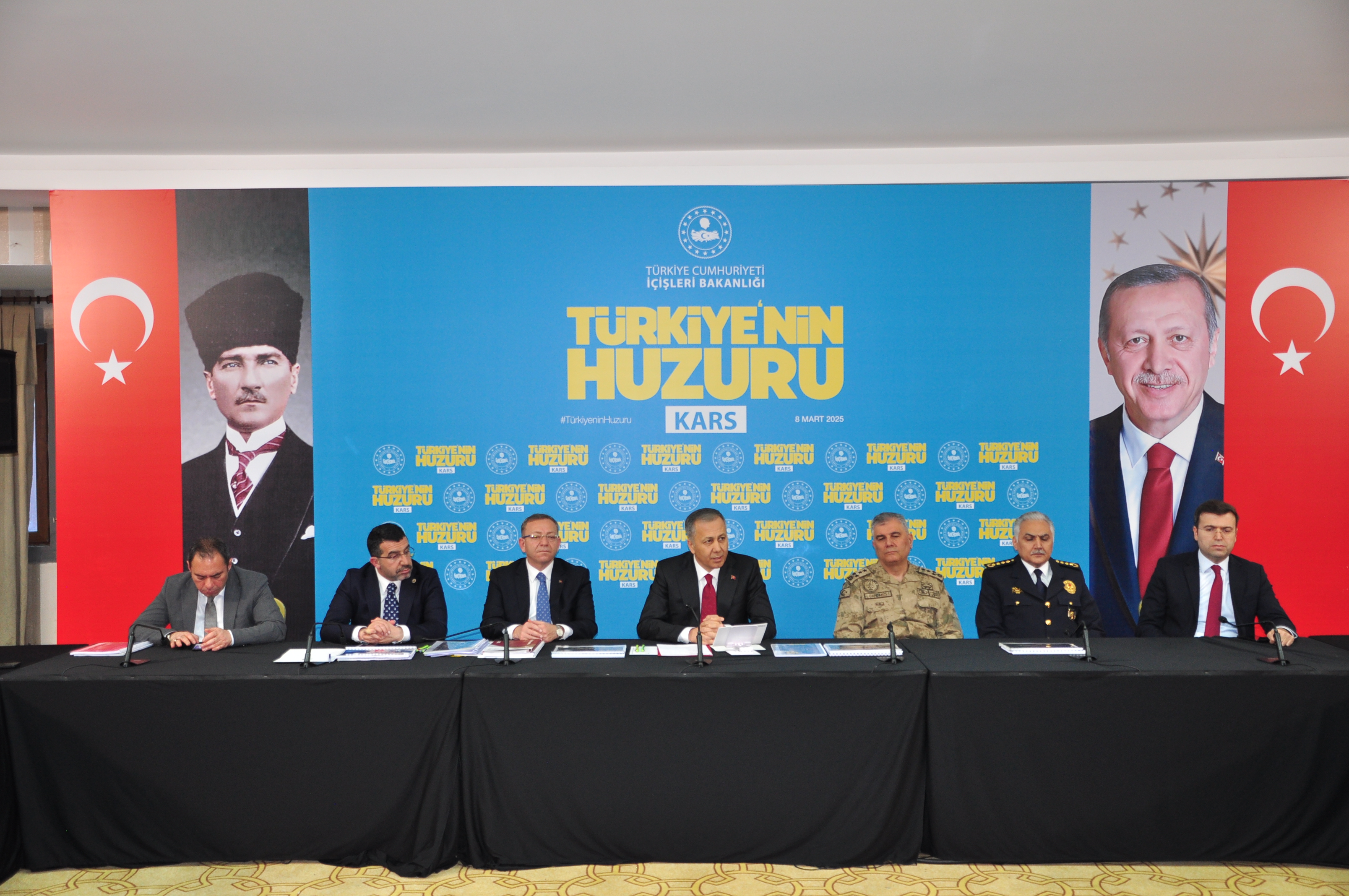 Bakan Yerlikaya: "Sahipsiz köpekler tarafından bir bebeğin vahşice katledilmesini kabul edemeyiz"