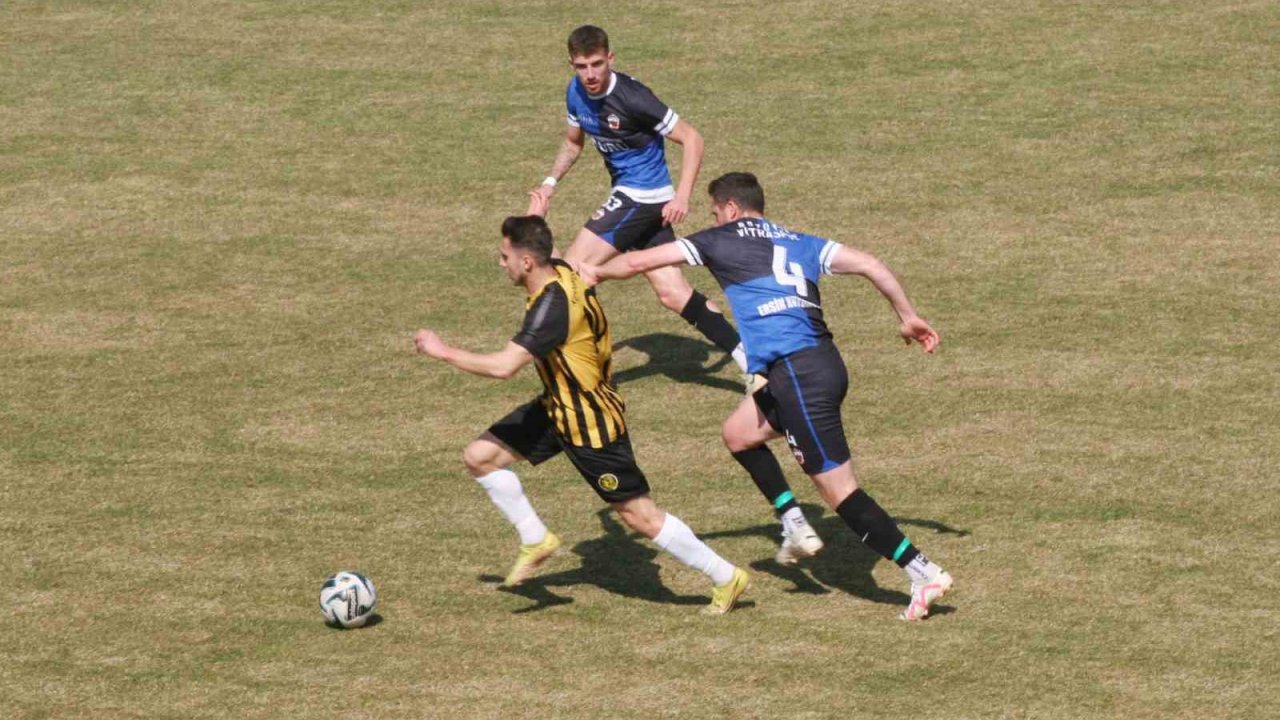 Vitraspor sahasında berabere kaldı