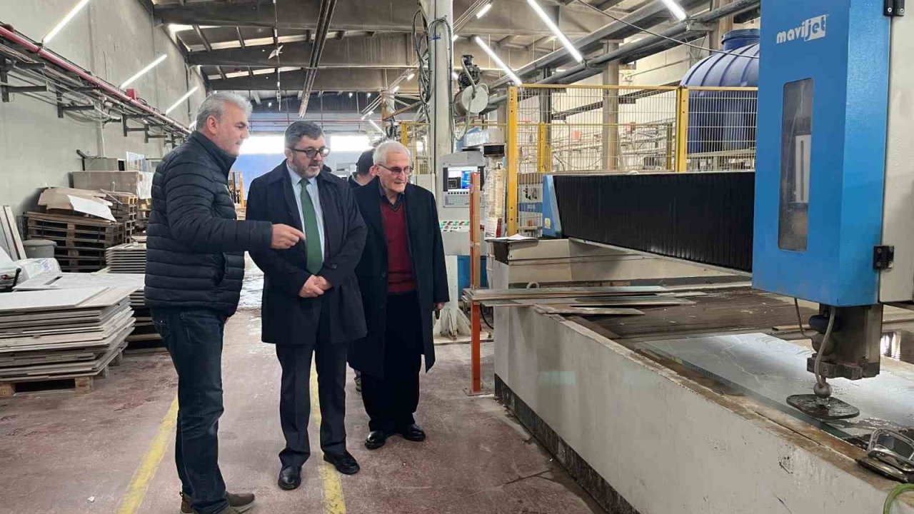 Üniversite-sanayi iş birliği görüşüldü