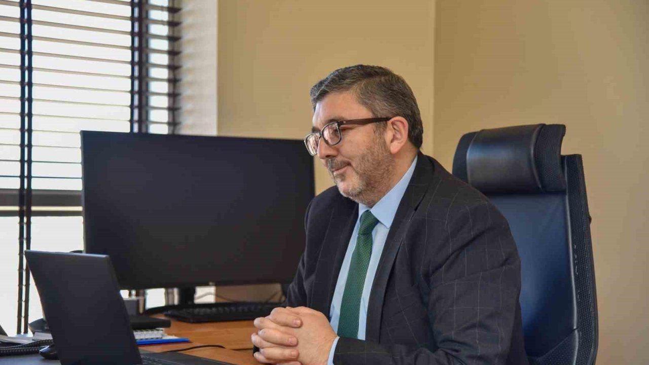 BŞEÜ, eğitimlere devam eden bursiyerler online toplantıya katıldı