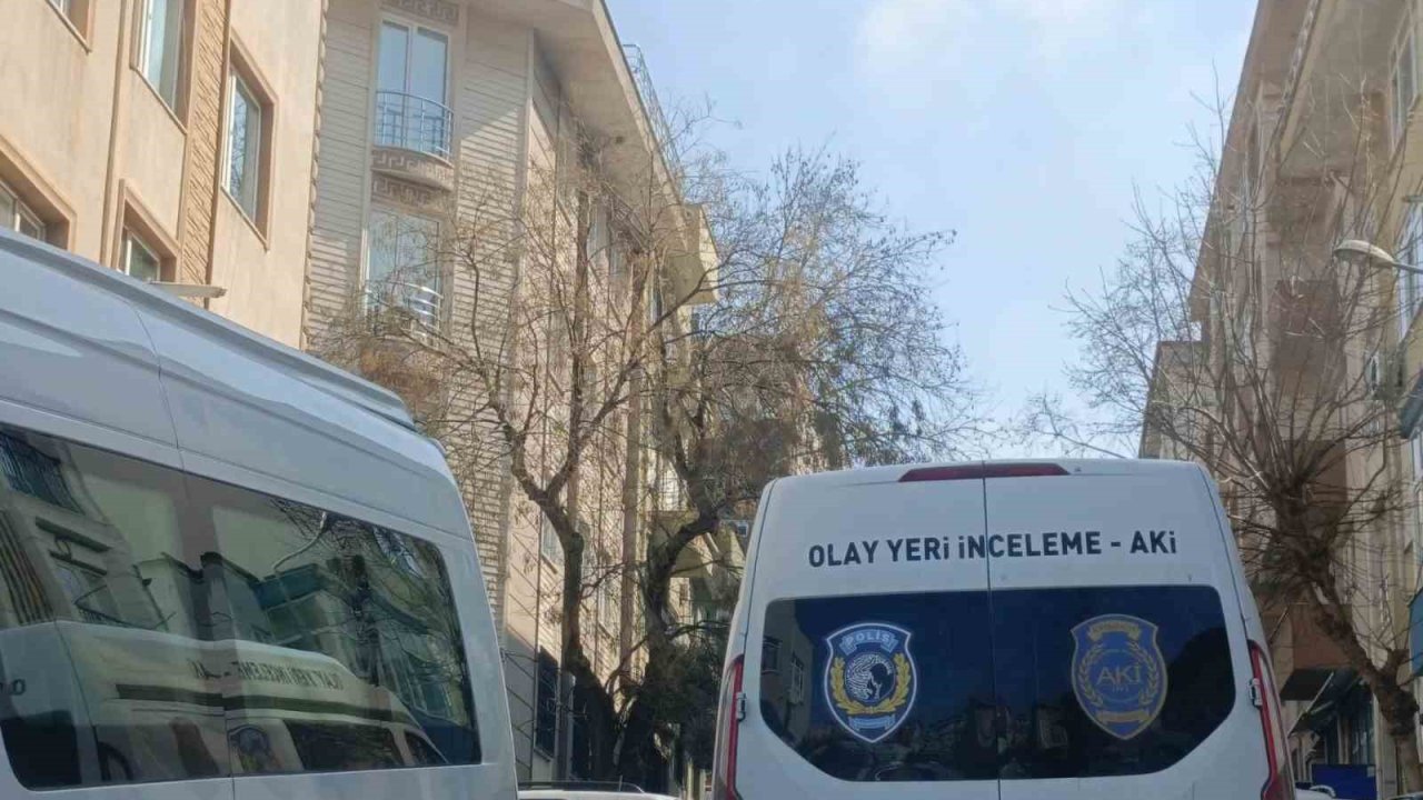 Bandırma’da feci olay...Cam silerken dengesini kaybedip hayatını kaybetti