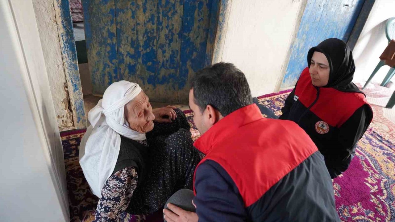 Kahta Belediyesi Gönül Eli Projesi aralıksız devam ediyor