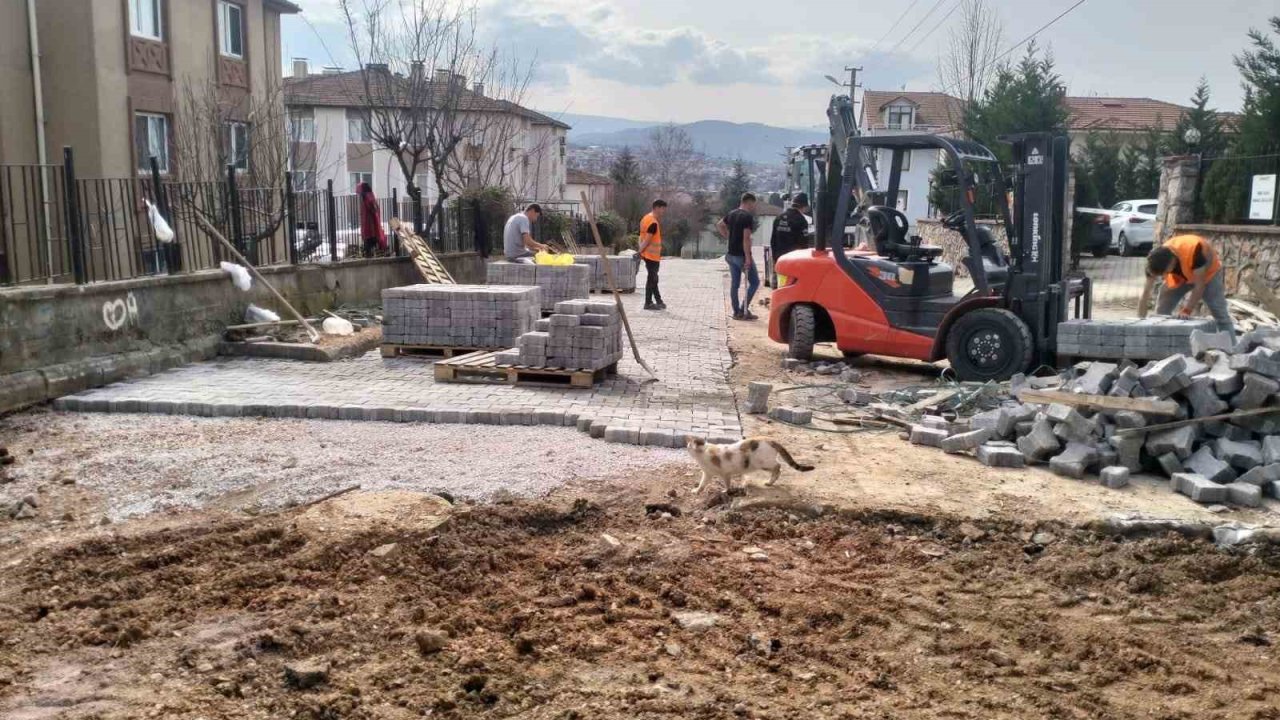 Havalar ısındı, üstyapı çalışmaları hızlandı