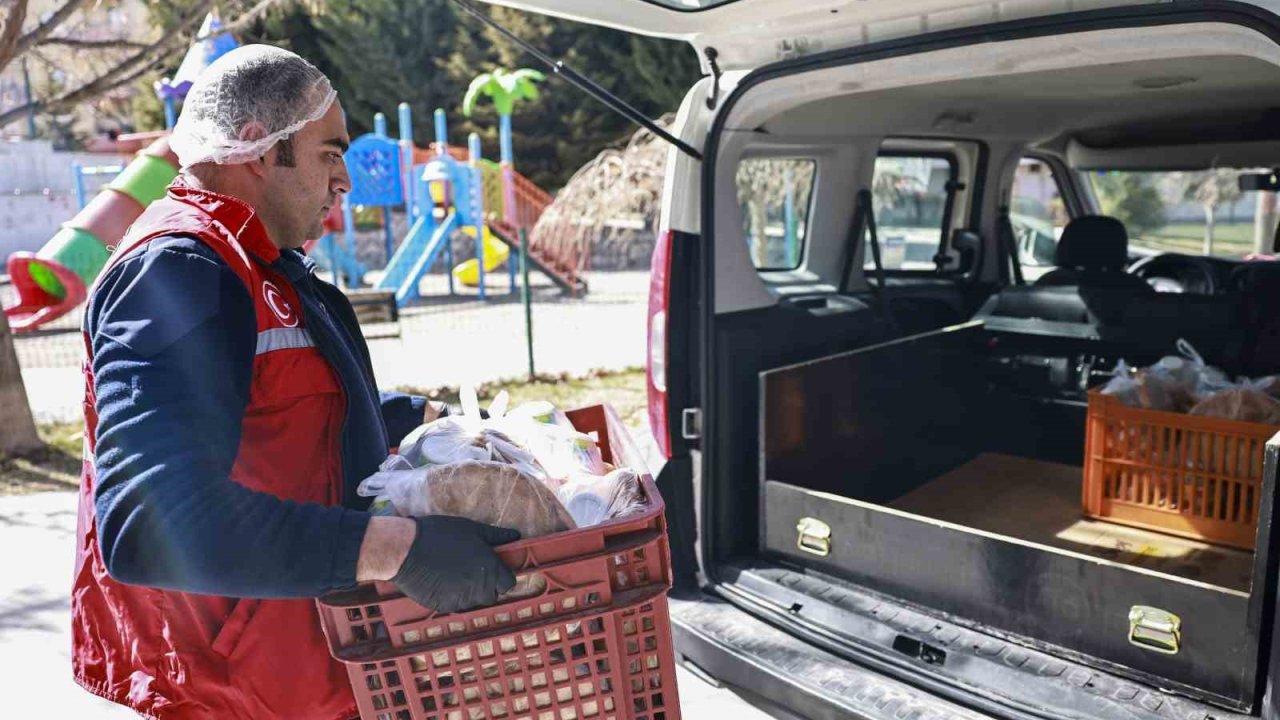 Gölbaşı Belediyesi aşevinde Ramazan bereketi