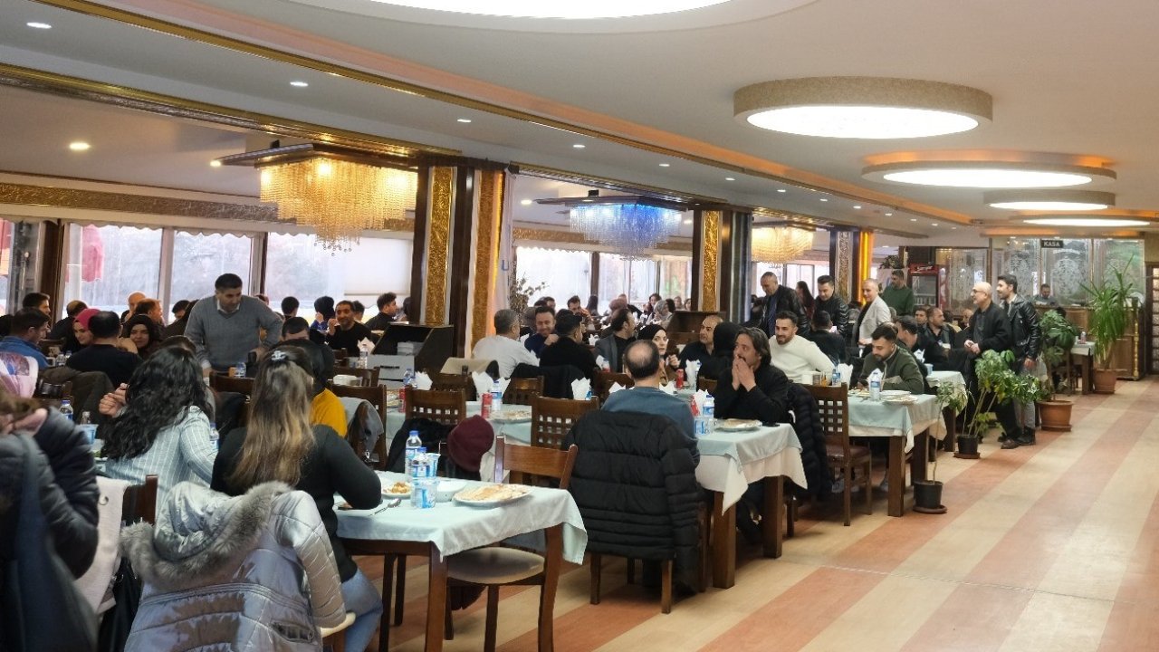 Lokman Hekim yönetici ve personeli iftarda bir araya geldi