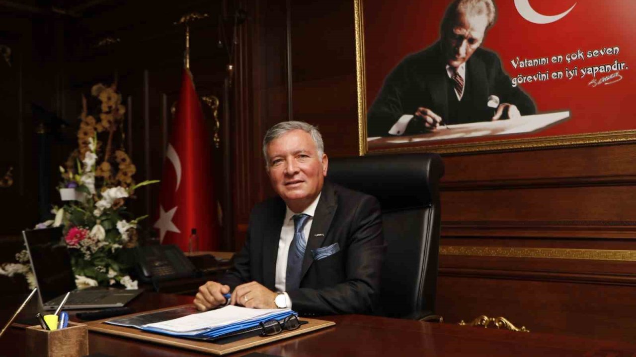 Başkan Kepenek, "İstiklal Marşı, bizim varoluş mücadelemizin, kahramanlık destanımızın ve vatan aşkımızın en güçlü ifadesidir"