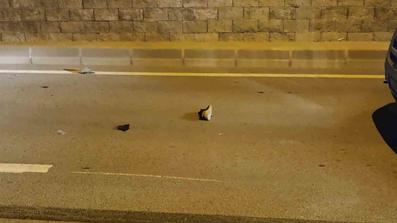 Bursa’da yolun karşısına geçen 2 kişiye hafif ticari araç çarptı: 2 yaralı