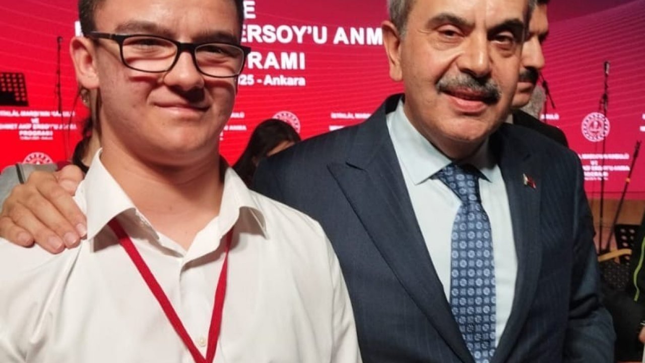 İstiklal Marşını en güzel okuyan Salih, Denizli’yi Ankara’da temsil etti