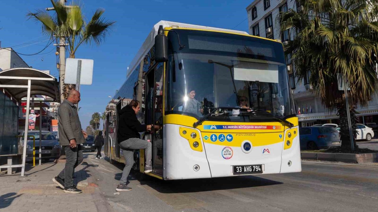 Mersin’de toplu taşıma araçlarıyla günde 200 bin yolcu taşınıyor