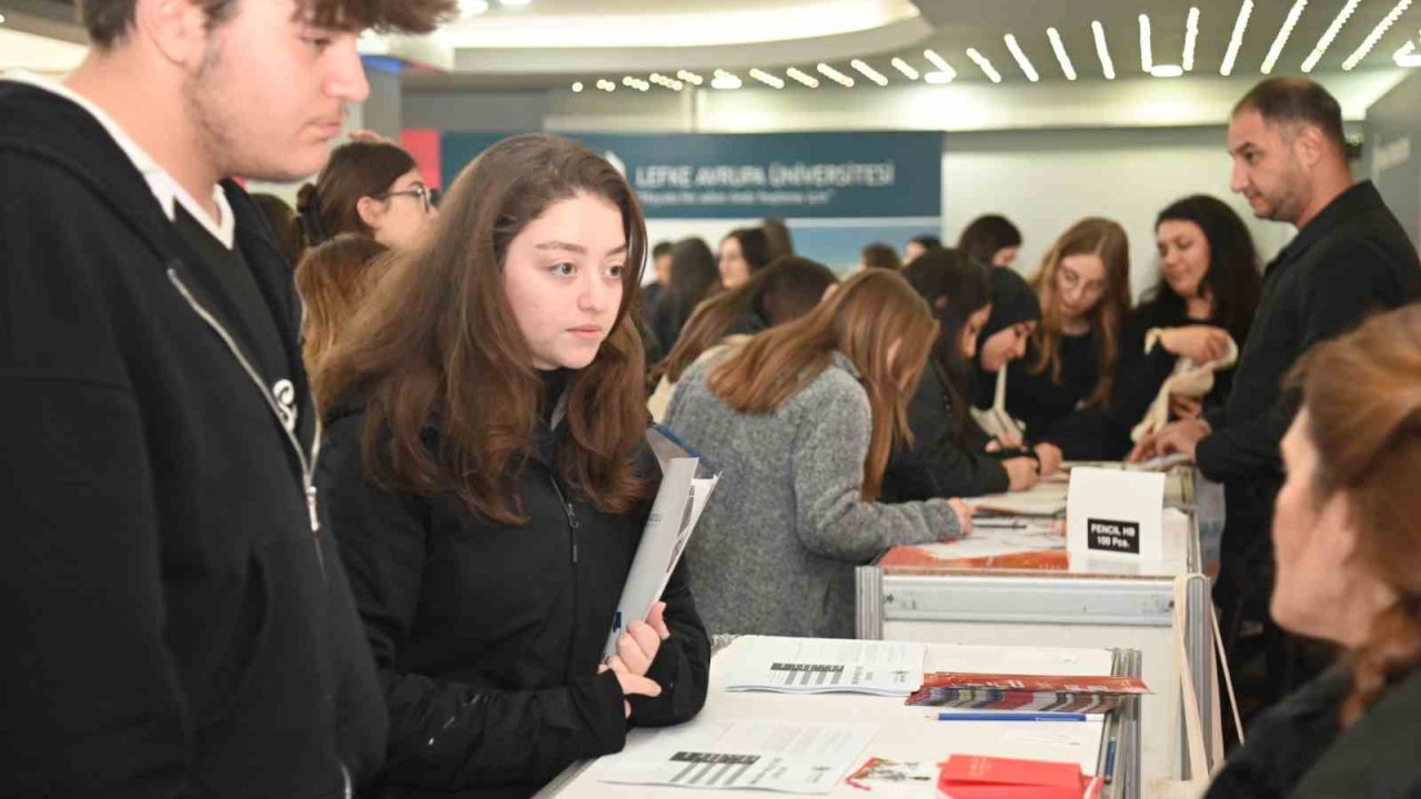 Üniversite tanıtım gününe büyük ilgi