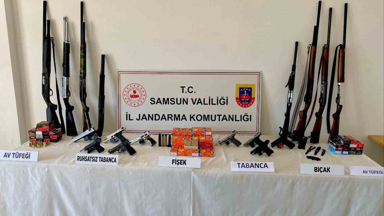Jandarmadan kaçak silah operasyonu