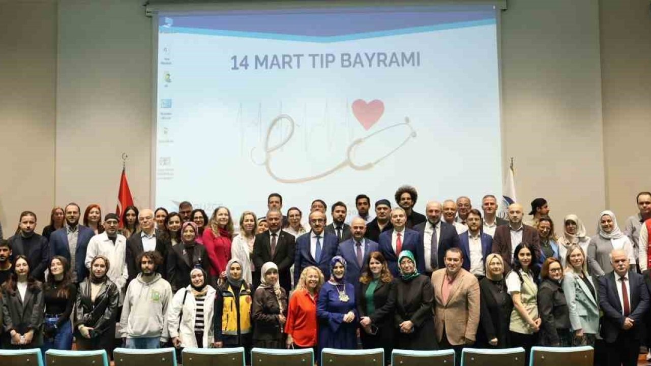 Düzce Üniversitesi’nde Tıp Bayramı kutlandı