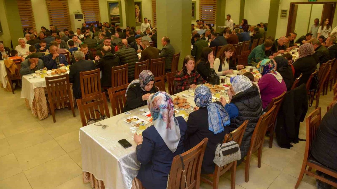Başkan Arslan, belediye personeliyle iftar programında buluştu