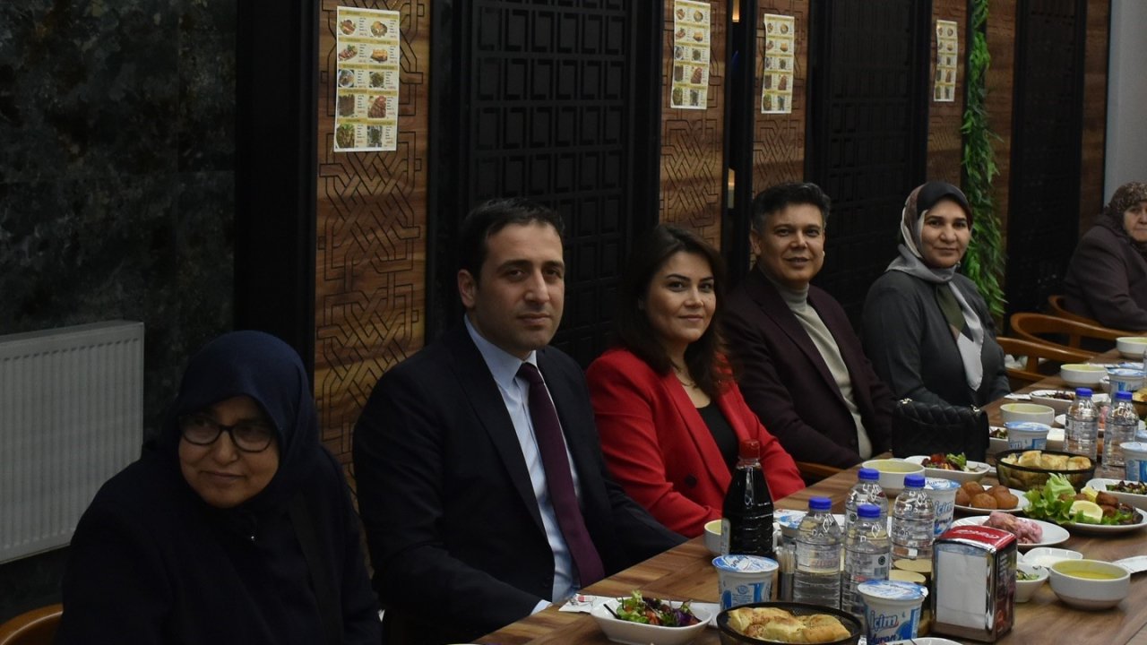 Şehit aileleri ve gaziler iftar yemeğinde bir araya geldiler