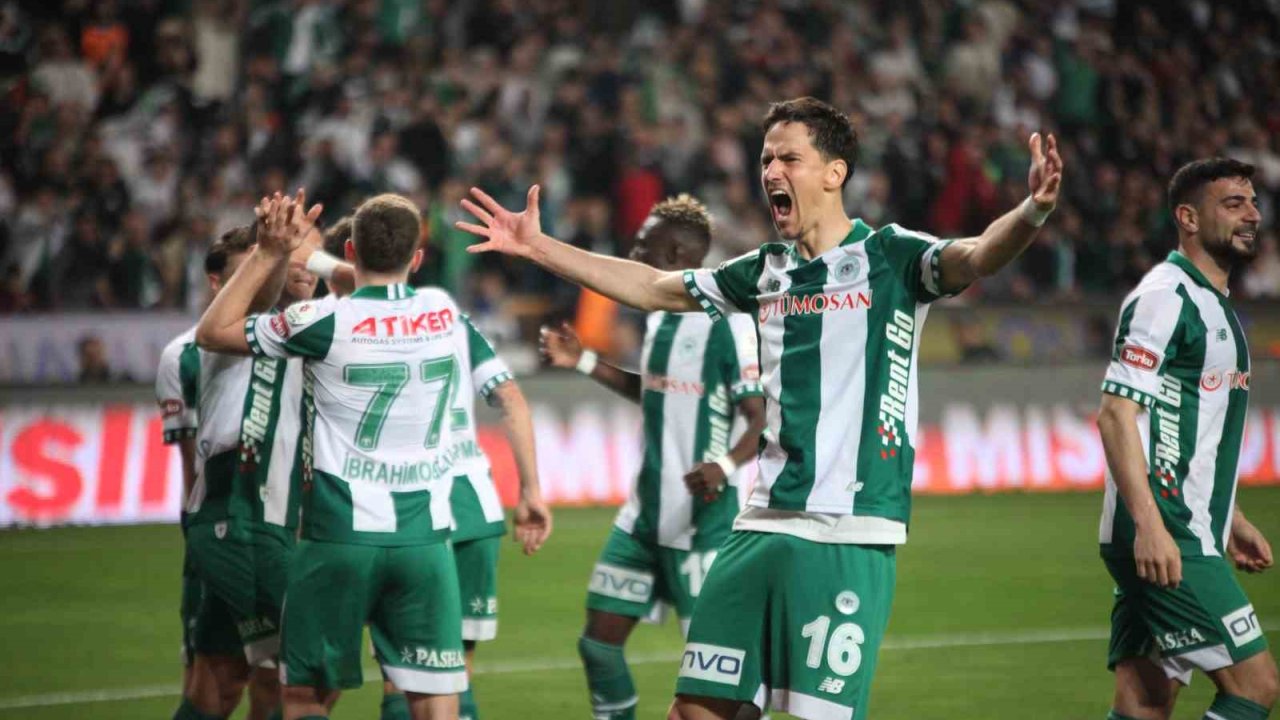 Trendyol Süper Lig: Konyaspor: 1 - Beşiktaş: 0 (İlk yarı)