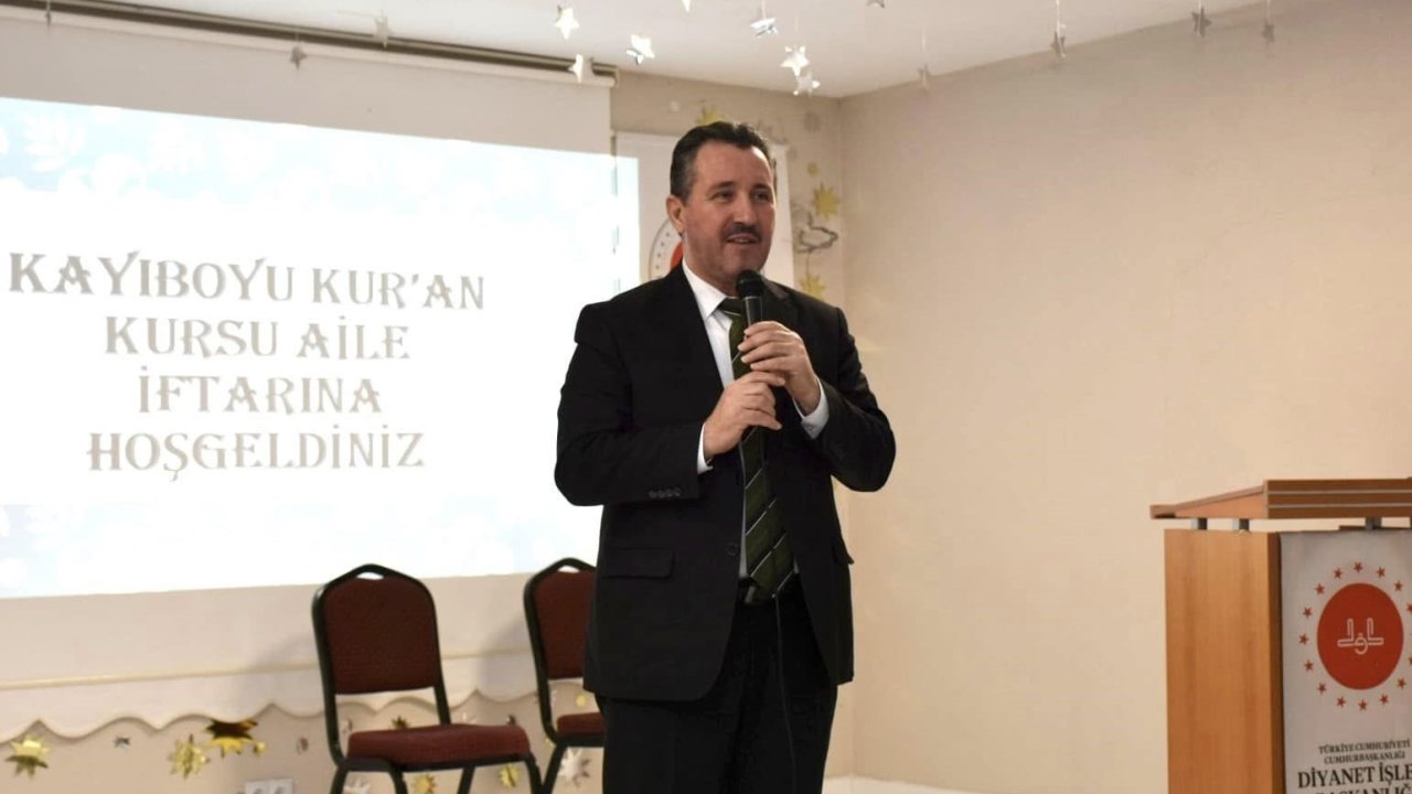 Minik öğrenciler ve veliler iftarda buluştu