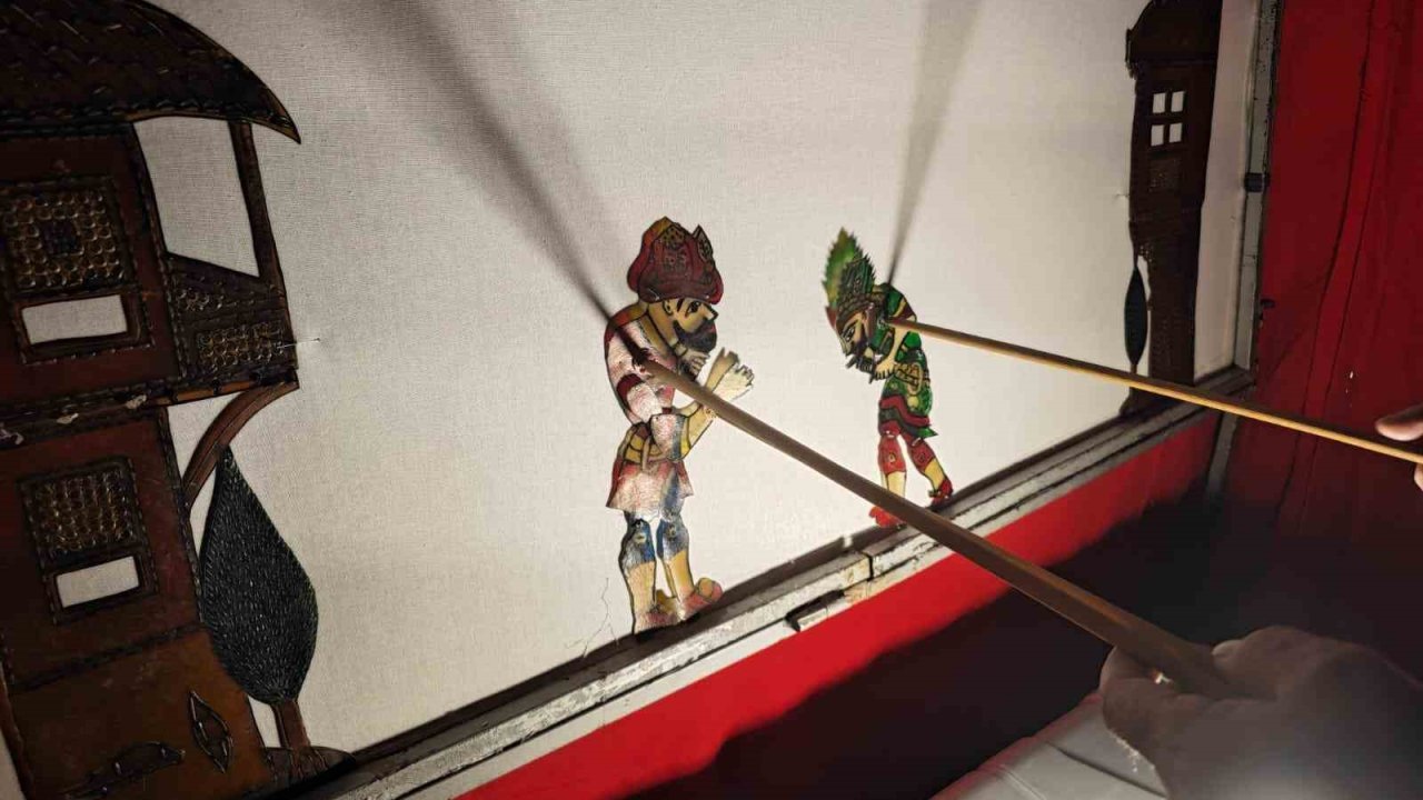 Ramazan Ayı’nda çocuklar için Hacivat Karagöz Şenliği’ne yoğun ilgi