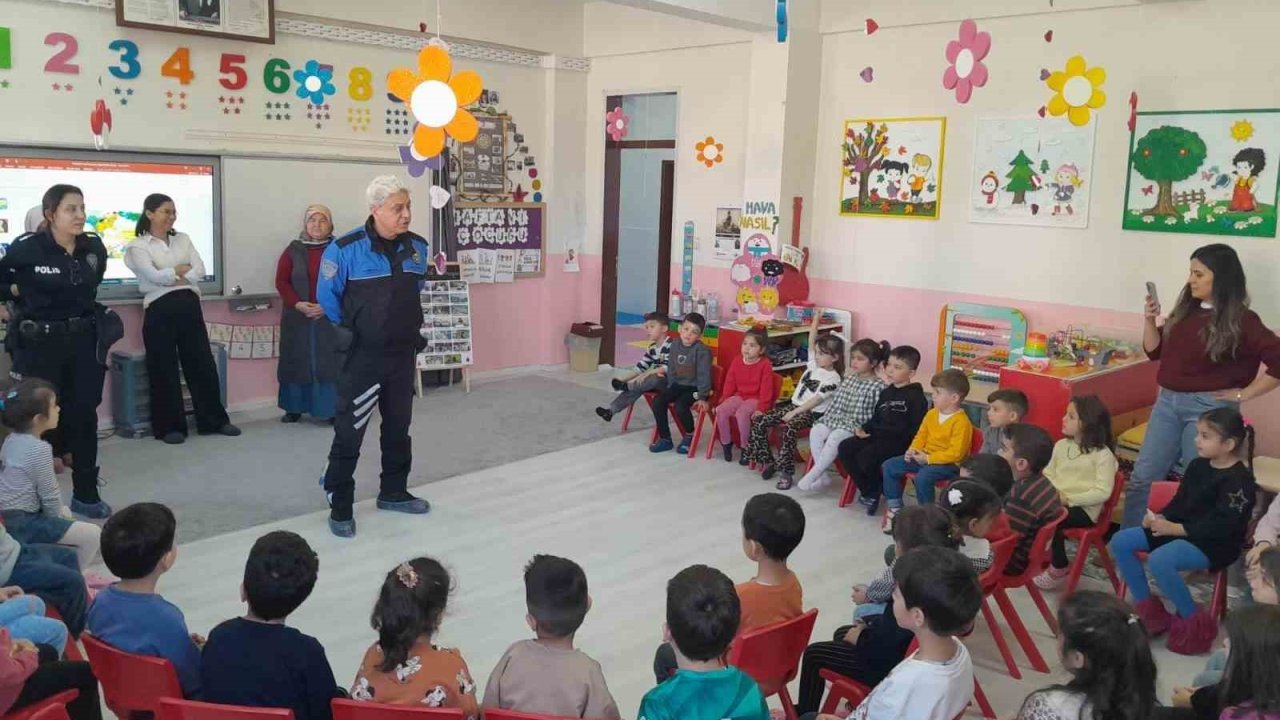 Bozyazı’da öğrencilere ’trafik ve güvenlik’ eğitimi