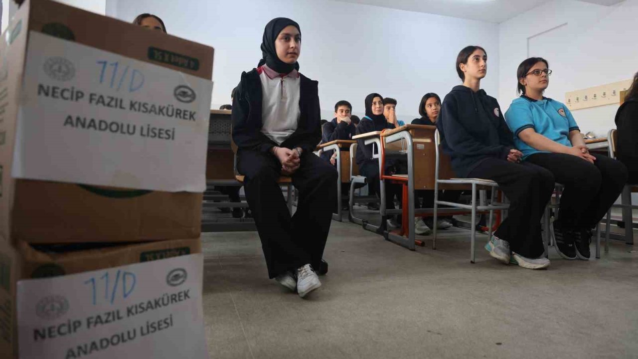 Diyarbakır’da bin 200 öğrencinin katkısıyla ihtiyaç sahibi aileler için 60 gıda kolisi hazırlandı