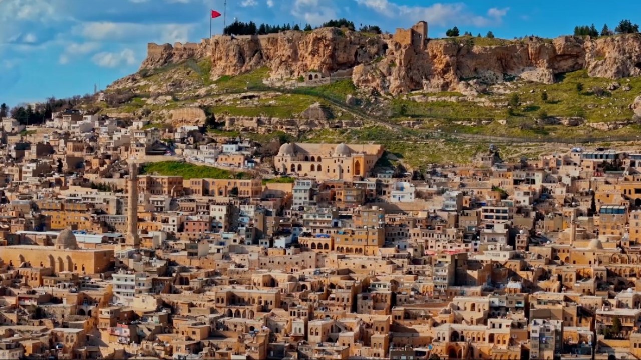 Mardin’de "Ramazan Geldi" ilahisi üç dilde seslendirildi