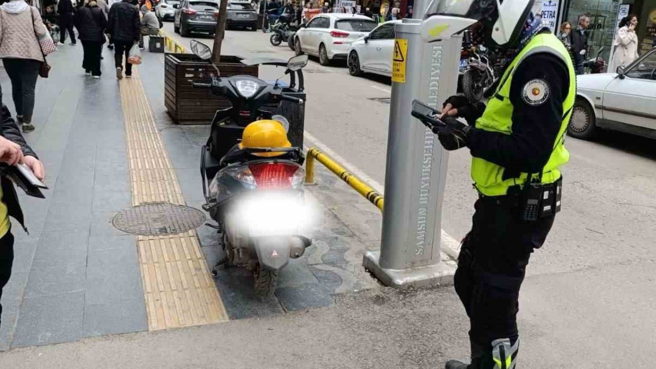 Kaldırımları işgal eden 76 motosiklet sürücüsüne ceza