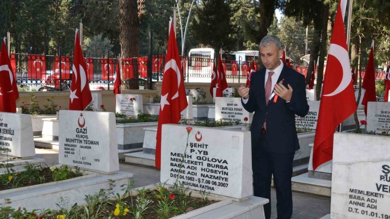 Büyük zaferin yıldönümünde şehitler anıldı