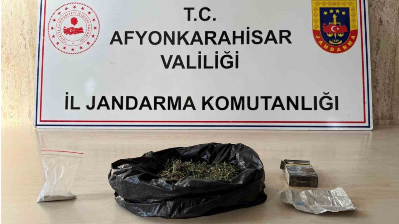 Zehir dolu poşetle dolaşan şahsı jandarma yakaladı