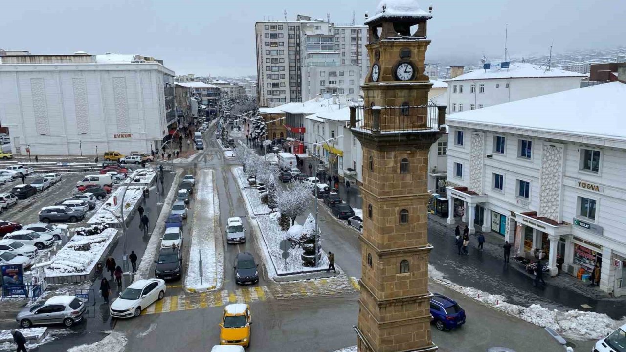 Yozgat’ta eğitime kar engeli